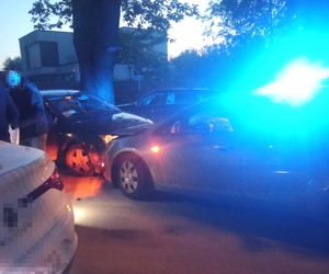 Kobra dorwała „Kaszankę”. Jechali skradzionym fordem. Czołowo wbili się w radiowóz