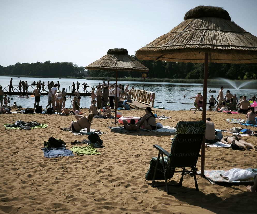 Tłumy na plaży w Osiecznej 
