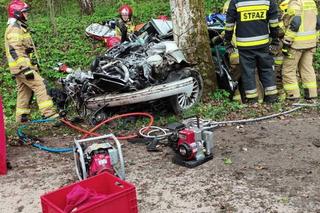 Tragiczny wypadek pod Bartoszycami. 22-letnia pasażerka nie żyje