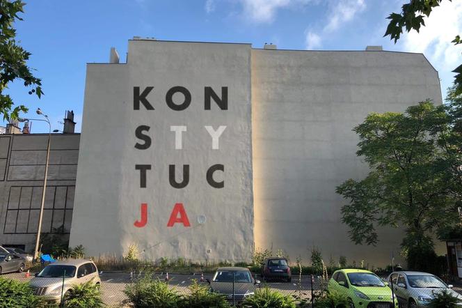 Wizualizacja muralu z napisem KONSTYTUCJA w centrum Poznania
