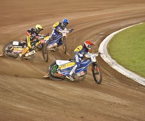 PRES Grupa Deweloperska Toruń - Betard Sparta Wrocław, zdjęcia kibiców i zawodników z Motoareny