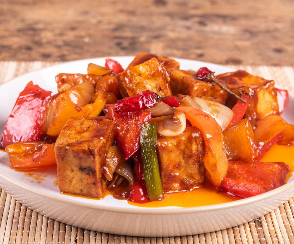 To danie uwielbia nawet mój mięsożerny mąż. Tofu w sosie słodko-kwaśnym to hit