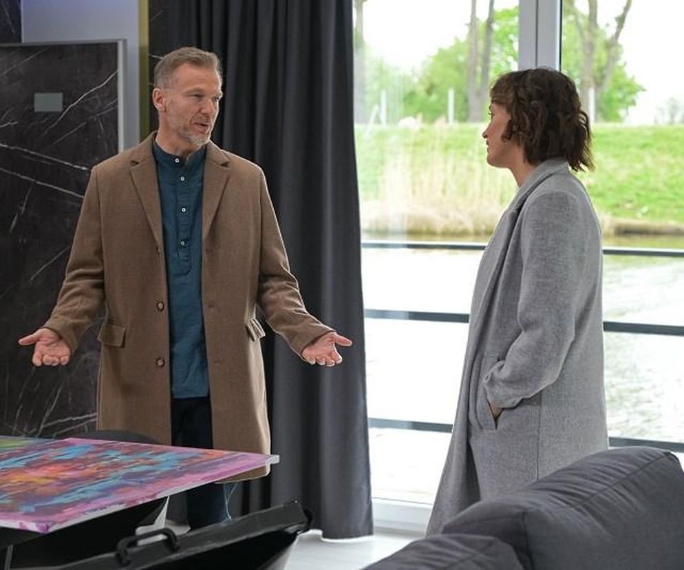 Pierwsza miłość, odc. 3811. Laura (Katarzyna Maciąg), Adam Biernacki (Krystian Wieczorek)