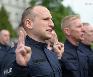 Uroczyste ślubowanie 69 nowych policjantów  w Oddziale Prewencji Policji w Katowicach