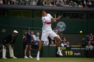 Wimbledon. Janowicz - Hewitt, wynik 7:5, 6:4, 6:7, 4:6, 6:3. Polak w III rundzie. Zapis relacji LIVE