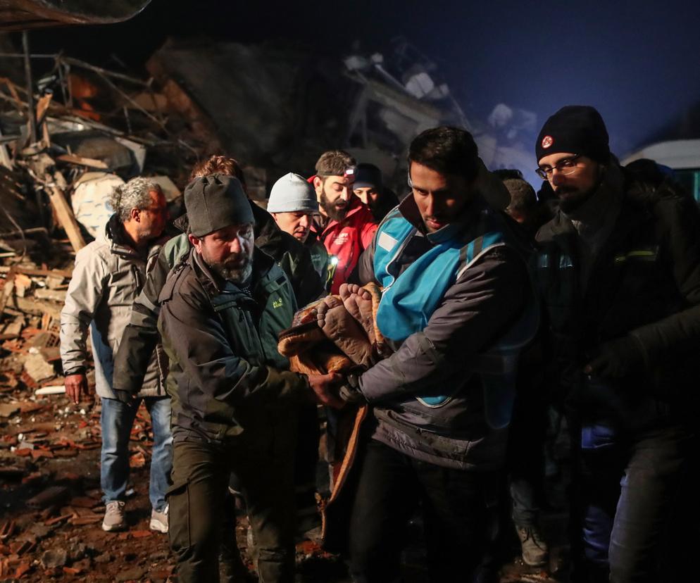 Tragiczny bilans trzęsienia ziemi w Turcji i Syrii. Zginęło ponad 8,7 tys. osób