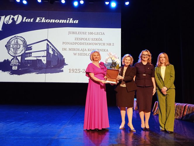 Ekonomik ma już 100 lat