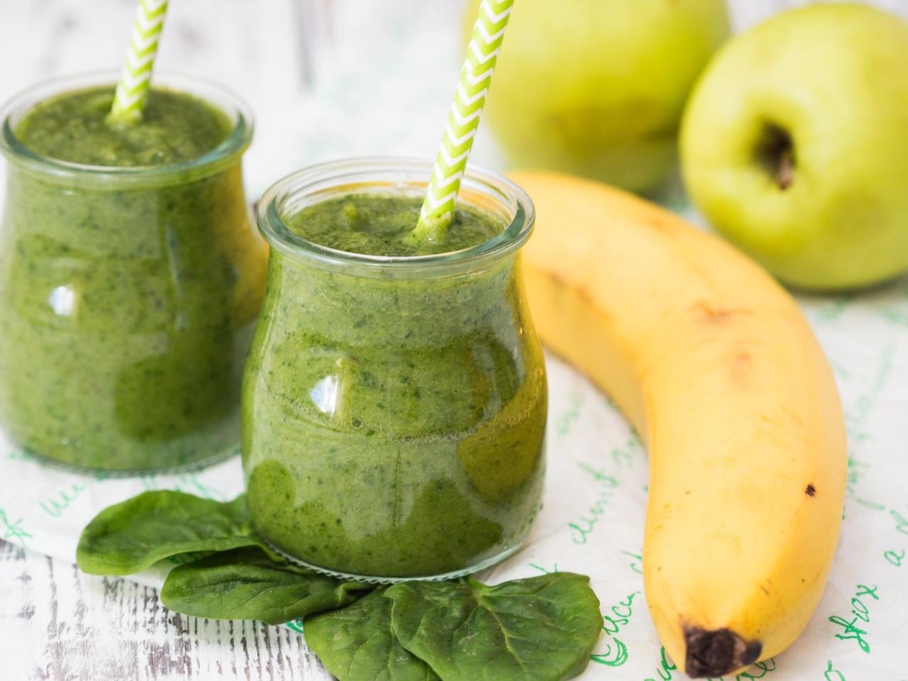 Koktajl owocowo-warzywny: ze szpinaku i banana