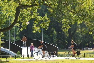 Mieszkańcy wybrali. To w tej dzielnicy Warszawy żyje się najlepiej! Śródmieście daleko w tyle