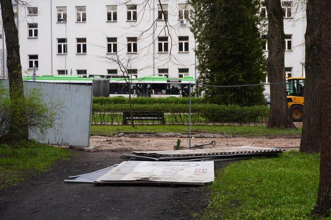 Remont parku Planty. Nie było dostępu do słynnej białostockiej toalety