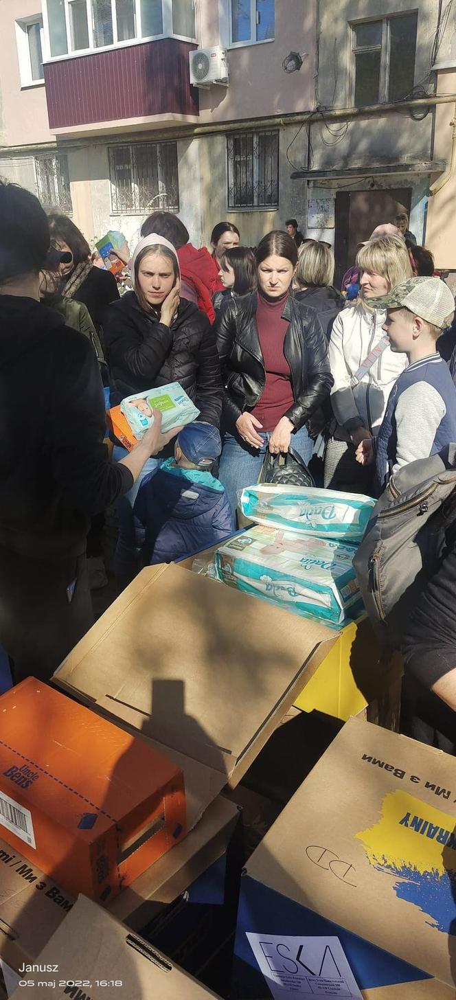 Kolejny, ale nie ostatni transport humanitarny z Siedlec na Ukrainę - fundacja Eska Kowalscy i Caritas Diecezji Siedleckiej