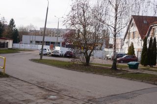 Po kilku latach rozpoczęła się rozbiórka opuszczonego marketu. Ma powstać tu blok mieszkalny