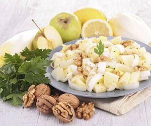 Sałatka z cykorii z jabłkiem: przepis na zdrowie