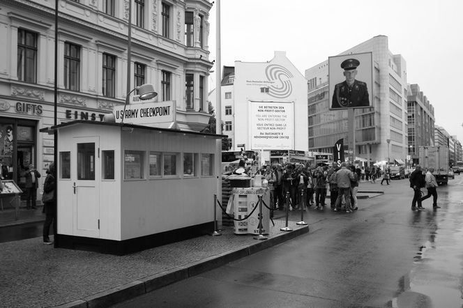 35-lecie zjednoczenia Niemiec. Tak RFN połączyło się z NRD