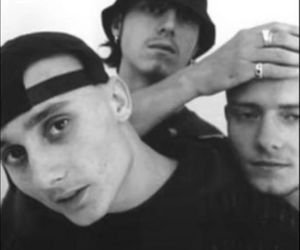 Tragiczna śmierć Magika poruszyła Polskę, a ale jego muzyka wciąż żyje. Teraz Paktofonika wystąpi w Opolu