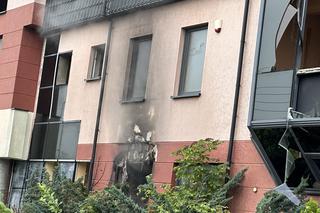 Tragedia podczas libacji. Pili alkohol, nagle buchnęły płomienie. Dwie osoby w szpitalu, jedna zatrzymana