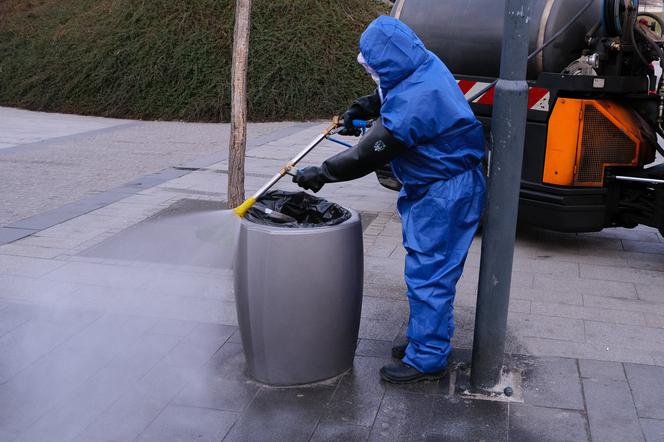 Koronawirus w Polsce. W piątek w Grójcu będzie dezynfekcja przestrzeni publicznych