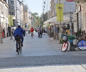 Złota polska jesień w Kielcach. Pogoda dopisuje spacerującym