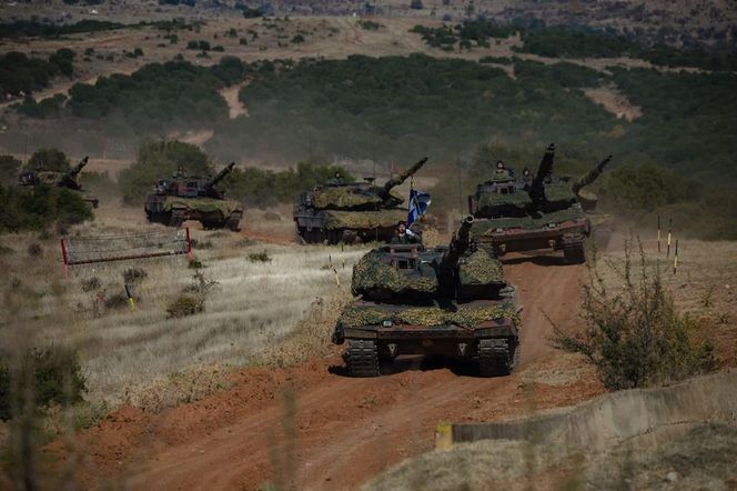 Ponad 400 nowych wozów bojowych i modernizacja czołgów. Niemcy kuszą Grecję