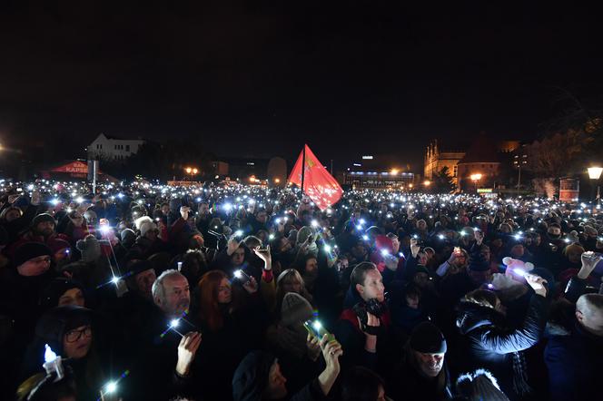 Światełko do nieba dla Pawła Adamowicza. 