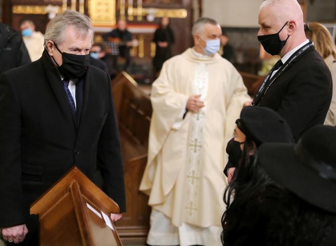 Pogrzeb Krzysztofa Krawczyka. Nabożeństwo żałobne w łódzkiej archikatedrze