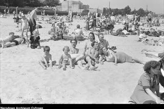 Wypoczynek nad Bałtykiem w latach 50. XX wieku