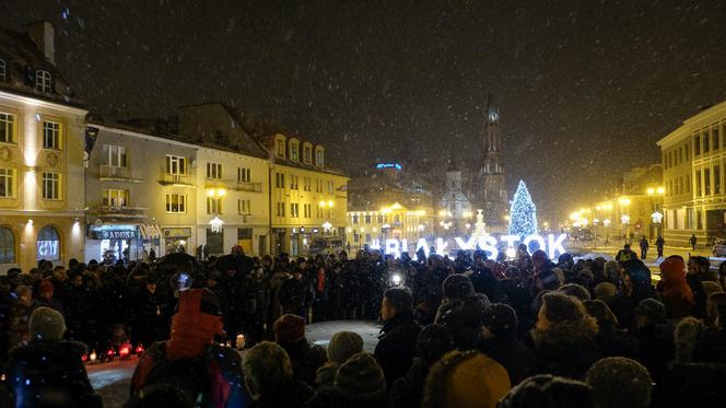 Białostoczanie oddali hołd zamordowanemu prezydentowi Gdańska. Była Msza Święta i Światełko Pamięci