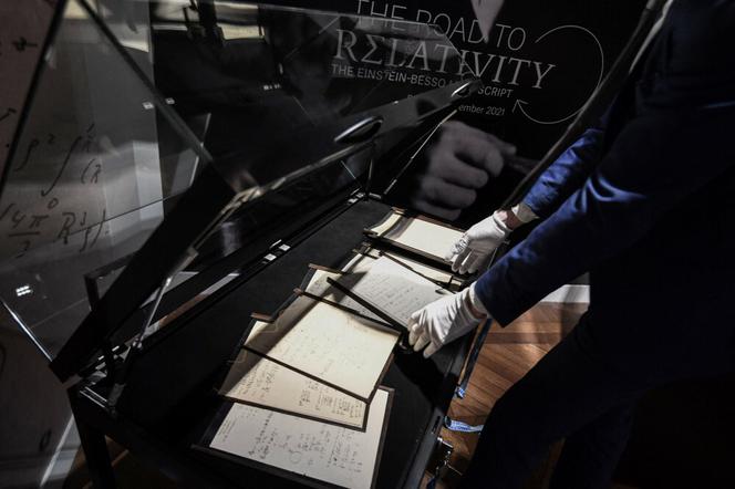 Rękopis Alberta Einsteina pobił rekord. Sprzedano go za ponad 11 mln euro
