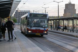 Zabytkowe tramwaje i autobusy zawiozą łodzian na Noc Muzeów. Jak dojechać do muzeum?