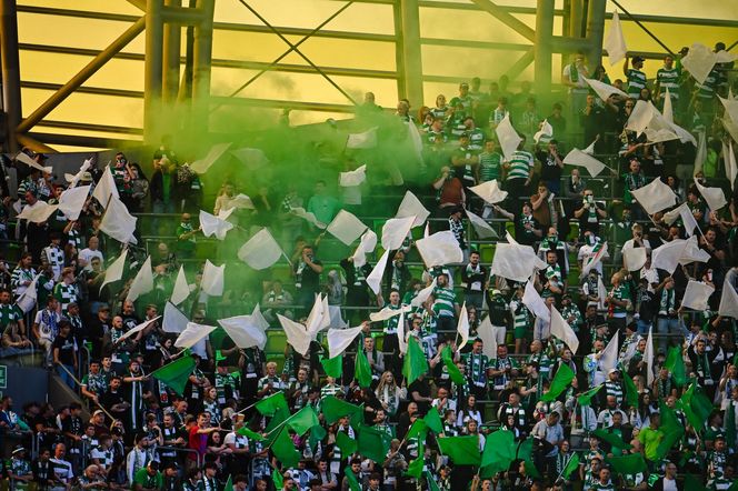 Derby Trójmiasta. Tak bawili się kibice na meczu Lechia Gdańsk - Arka Gdynia [ZDJĘCIA]