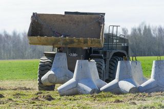 Tarcza Wschód nabiera tempa? Sejmowe komisje za ustawą upraszczającą inwestycje w obronność