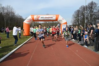 Zainaugurowano jubileuszową edycję Biegu Wiewiórki w Rudzie Śląskie. Na starcie setki uczestników 