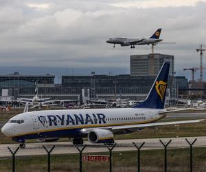 Ryanair podjął ryzykowną decyzję, pasażerowie się wściekli. Szok na lotnisku w Krakowie
