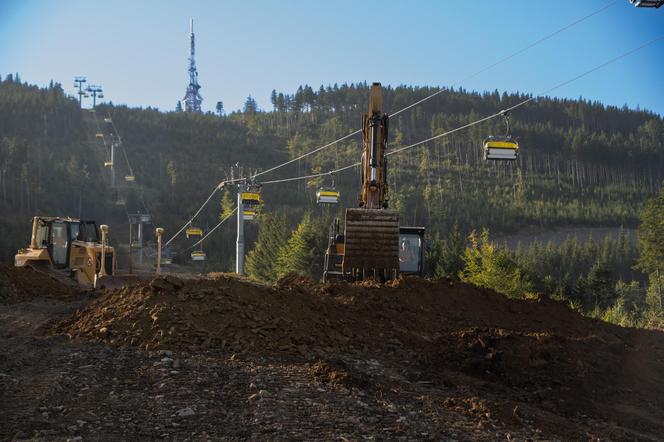 Trwa rozbudowa ośrodka narciarskiego na Skrzycznem