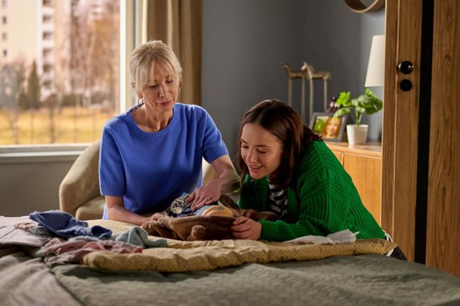 	Na Wspólnej odc. 4048. Ania (Sonia Mietielica), Ewa (Ewa Gawryluk), Jaś (Kazio Wierzbicki)