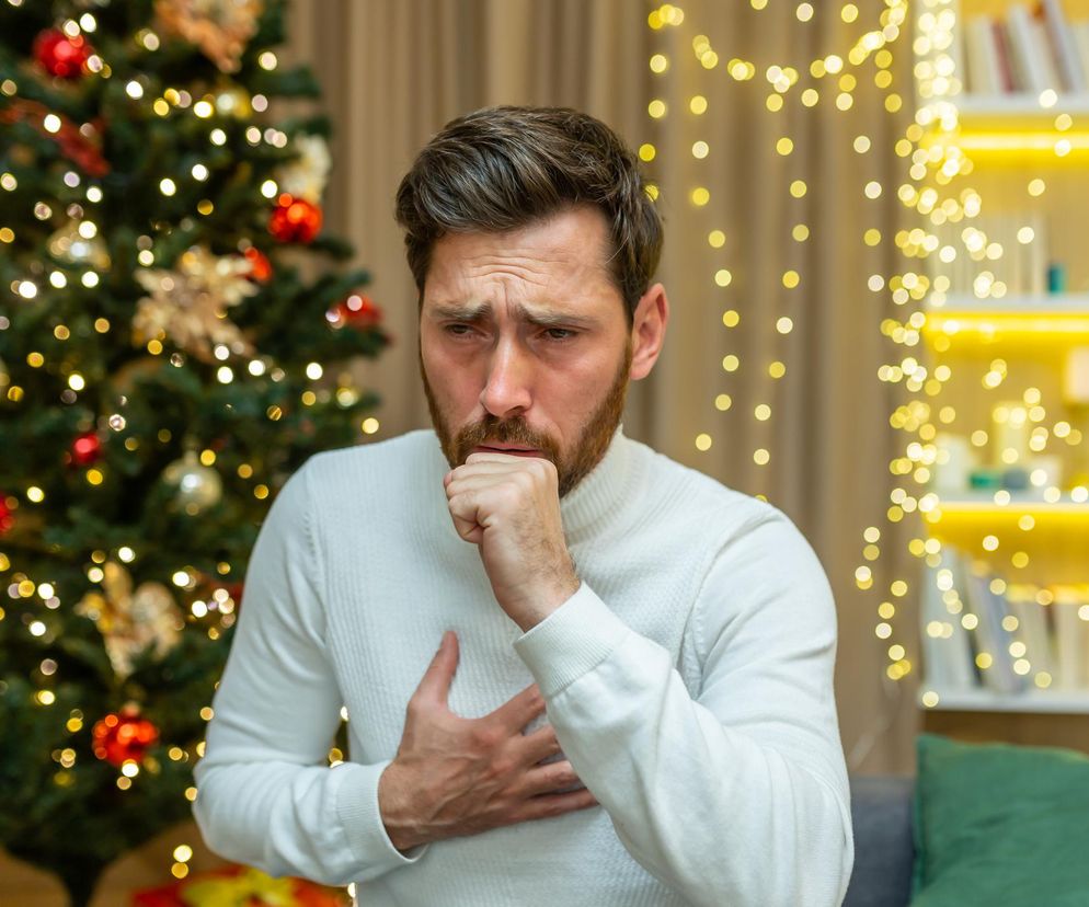 Czy możesz mieć syndrom świątecznego drzewka? Objawy alergii na choinkę