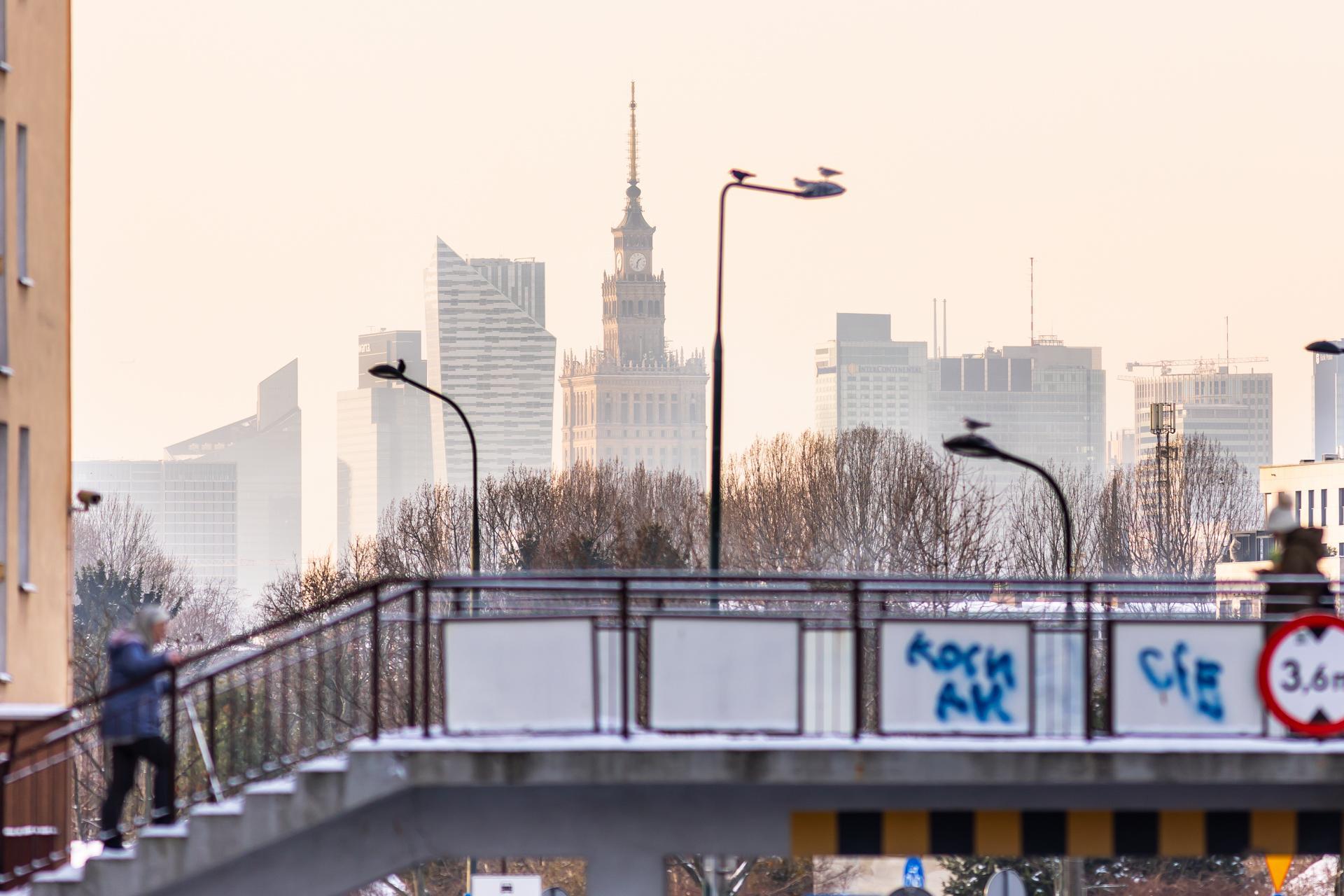 Przyczółek Grochowski - zdjęcia warszawskiego Pekinu. Zobacz, jak wygląda najdłuższy blok w Polsce