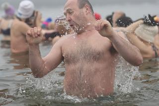 Na ziemi śnieg, a w wodzie morsy. W drugiej połowie stycznia zima wróciła. Zobaczcie!
