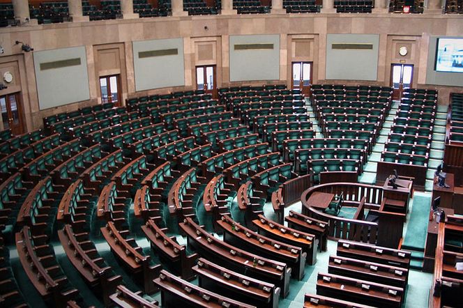Gigantyczne podwyżki dla posłów! Wiemy, na co je wydadzą