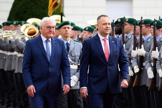 Niemcy mogłyby zacząć spłacać reparacje inwestując w polskie wojsko