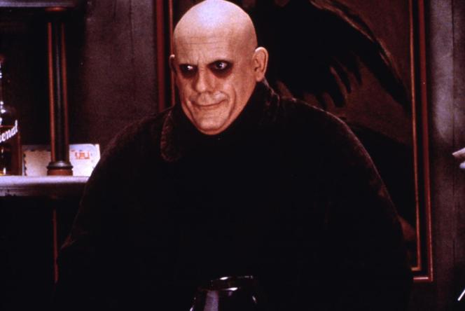 Christopher Lloyd jako Fester Addams 