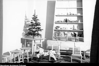 Wielkie wózki oraz okulary chroniące przed promieniowaniem. Tak wyglądała opieka nad dziećmi w czasach PRL-u