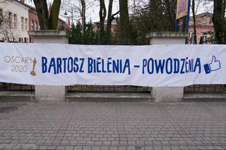 VI LO murem za Bartoszem Bielenią