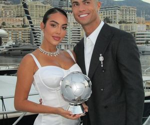 Cristiano Ronaldo zaręczył się ukochanej! Georgina Rodriguez powiedziała TAK!