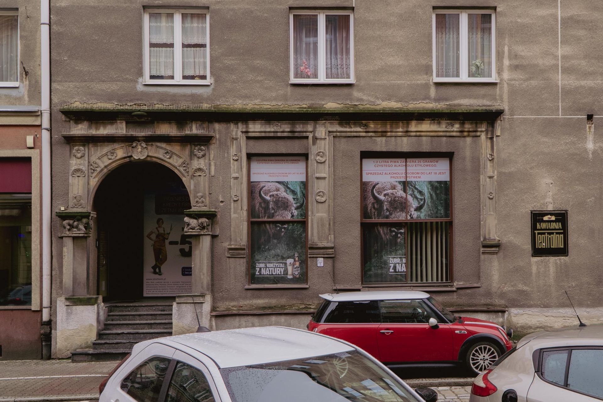 Renesansowy portal w bloku w Świdnicy