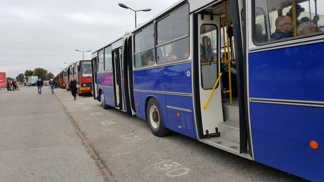 Parada Zabytkowych Autobusów w Bydgoszczy