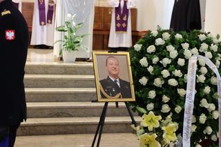 Wielka żałoba. Młody strażak zginął na służbie. Morze łez na pogrzebie