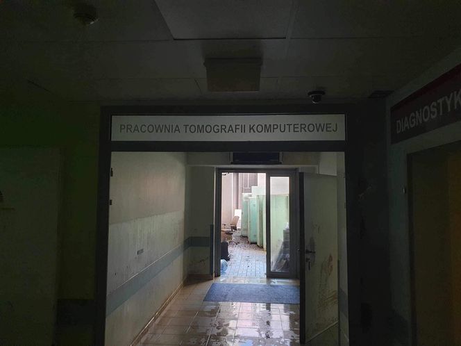 Zniszczone tomografy, ewakuowali pacjenci. Tak wygląda szpital w Nysie 