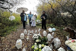 Mama cierpi po stracie Mai. Codziennie odwiedza miejsce znalezienia zwłok. Co powiedziałaby mordercy córki?