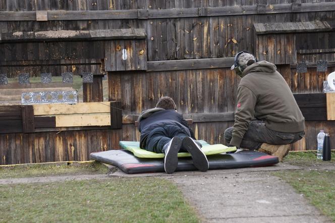 BTS Kaliber w Bydgoszczy zaczyna sezon! Za nami pierwszy w tym roku piknik strzelecki [ZDJĘCIA]